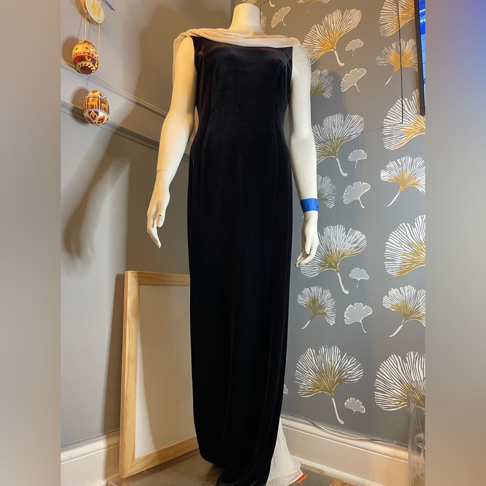 Nightway Dress Women Size 10 Boat Shawl Black Velvet  Formal Occasion PartyMaxi